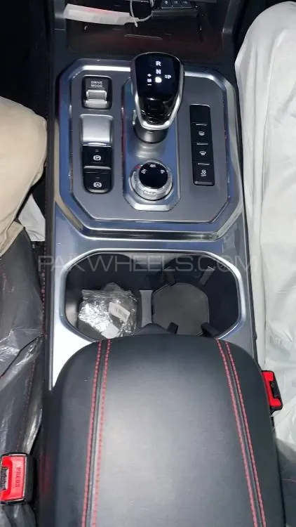 JAC T9 2025 for Sale in Lahore JAC T9 2025 for Sale in Lahore Image-8