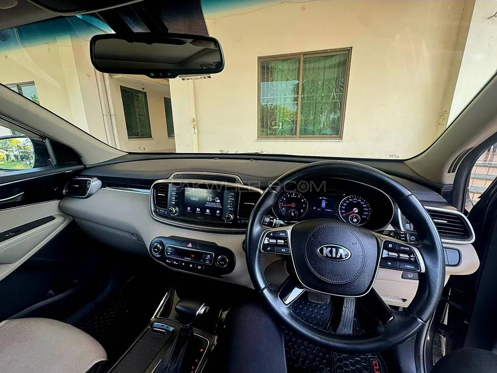 KIA Sorento 2023 for Sale in Sialkot KIA Sorento 2023 for Sale in Sialkot Image-6