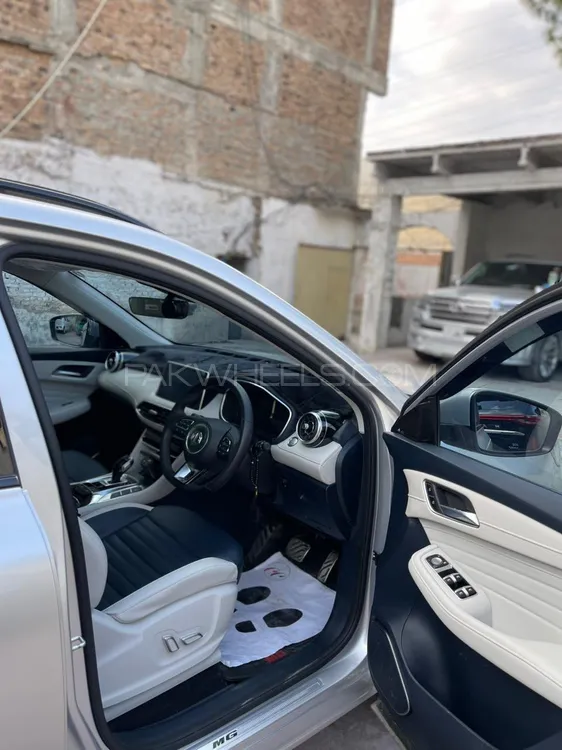 MG HS 2025 for Sale in Peshawar MG HS 2025 for Sale in Peshawar Image-2