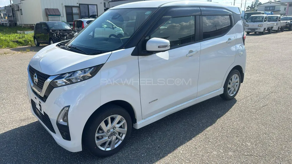 Nissan Dayz 2023 for Sale in Peshawar Image-1