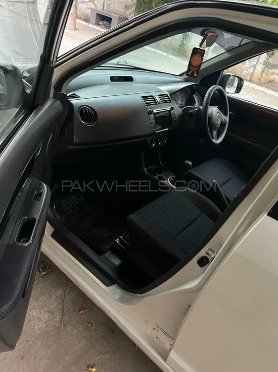 Suzuki Swift 2018 for Sale in Lahore Suzuki Swift 2018 for Sale in Lahore Image-11
