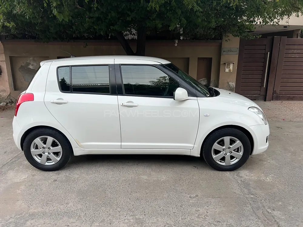 Suzuki Swift 2018 for Sale in Lahore Suzuki Swift 2018 for Sale in Lahore Image-8