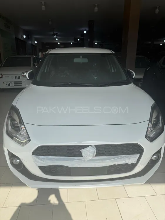 Suzuki Swift 2025 for Sale in Lahore Image-1