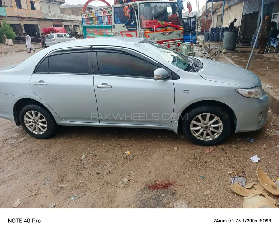 Toyota Corolla 2013 for Sale in Karachi Image-1