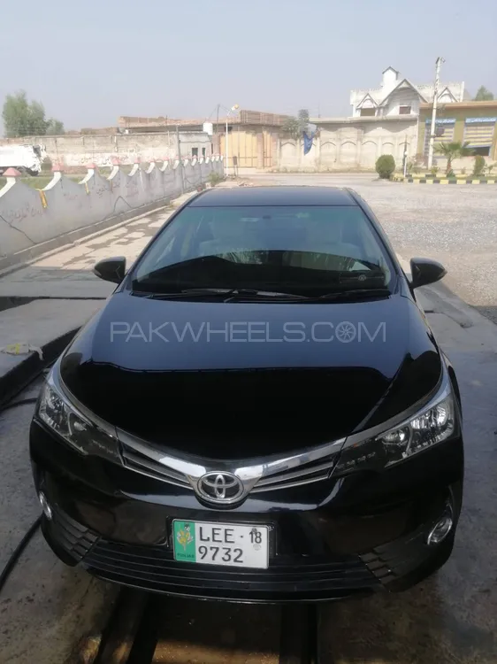 Toyota Corolla 2018 for Sale in Mardan Image-1