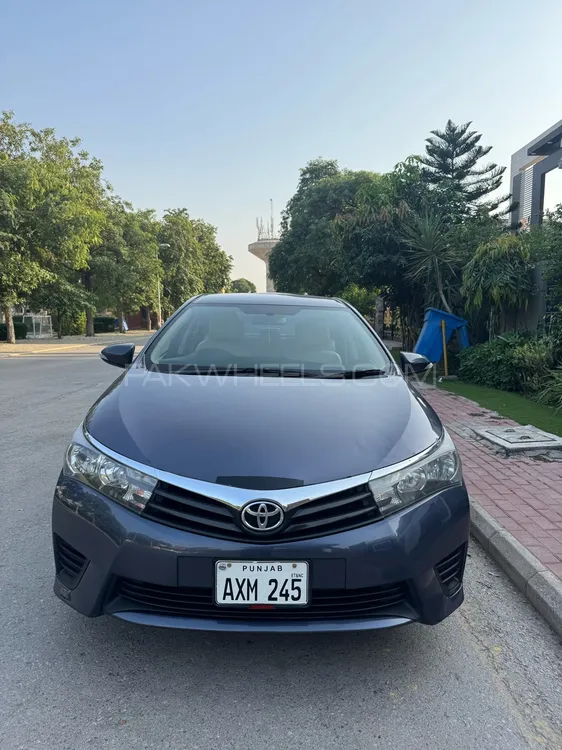 Toyota Corolla 2014 for Sale in Lahore Image-1