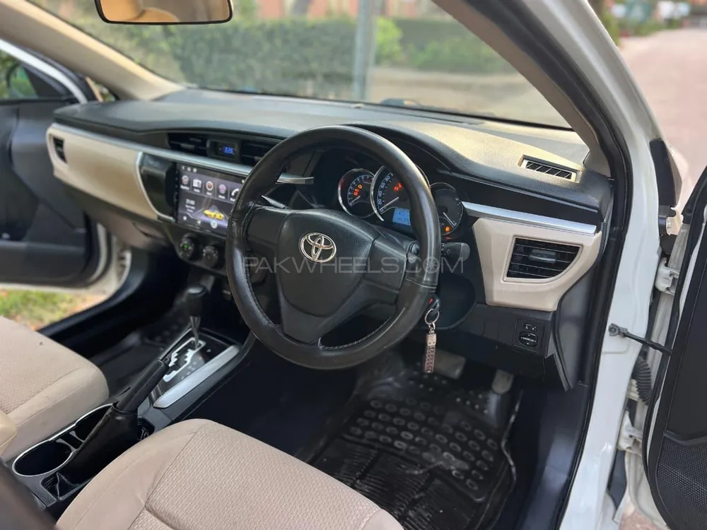 Toyota Corolla 2017 for Sale in Multan Toyota Corolla 2017 for Sale in Multan Image-1