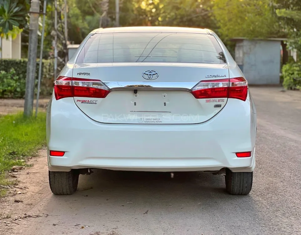 Toyota Corolla 2017 for Sale in Multan Toyota Corolla 2017 for Sale in Multan Image-2