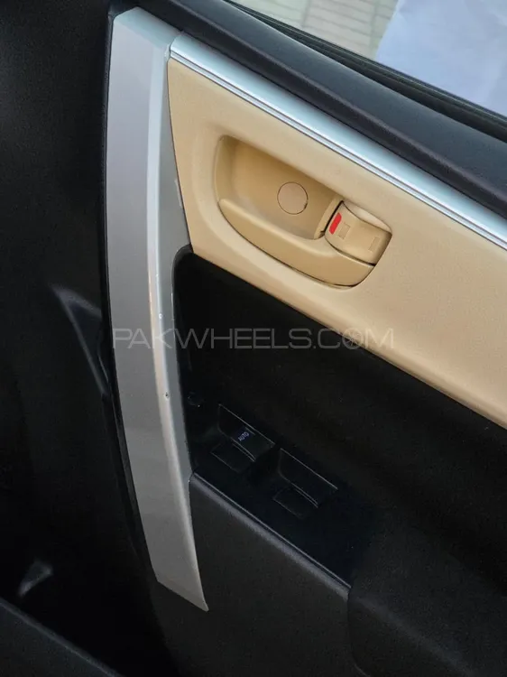 Toyota Corolla 2018 for Sale in Islamabad Toyota Corolla 2018 for Sale in Islamabad Image-13