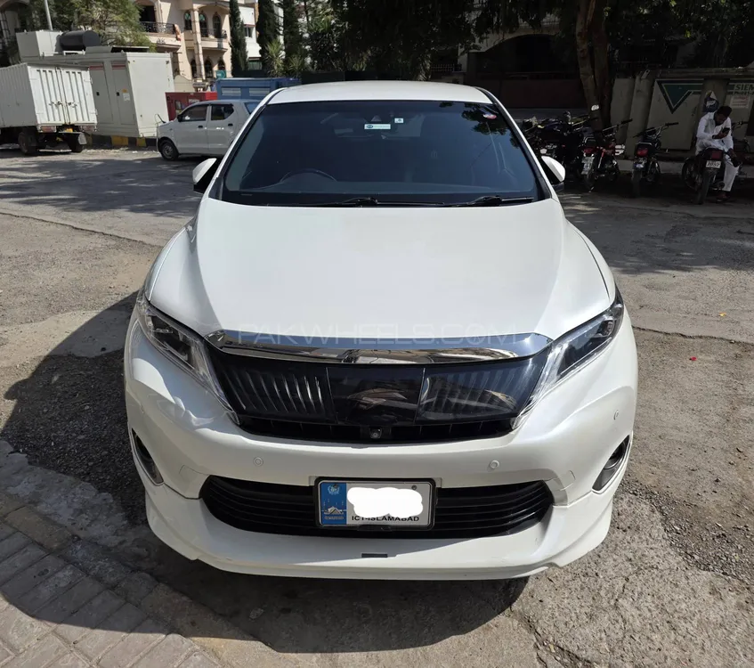 Toyota Harrier 2015 for Sale in Islamabad Image-1