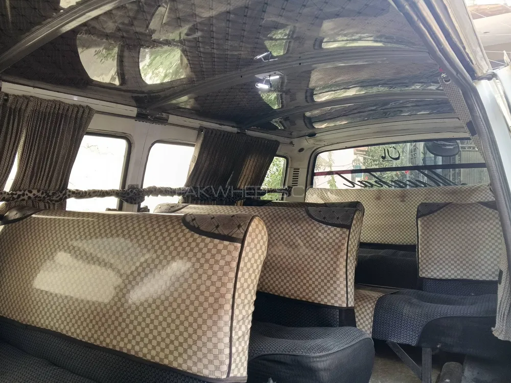 Toyota Hiace 1992 for Sale in Rawalpindi Toyota Hiace 1992 for Sale in Rawalpindi Image-5