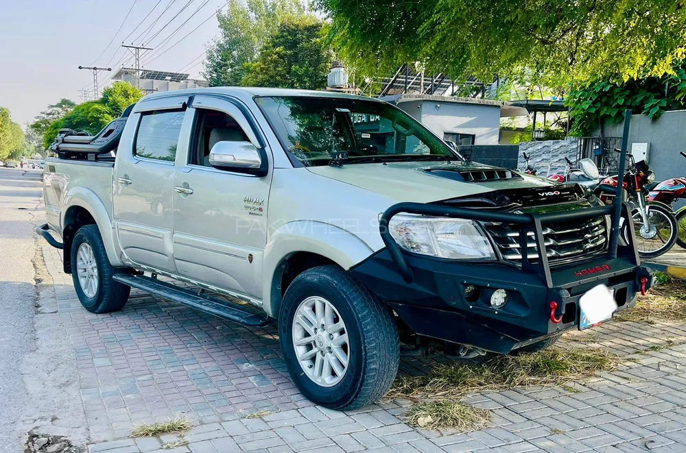 Toyota Hilux 2013 for Sale in Islamabad Toyota Hilux 2013 for Sale in Islamabad Image-2