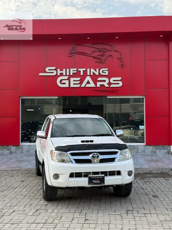 Toyota Hilux 2008 for Sale in Islamabad Image-1