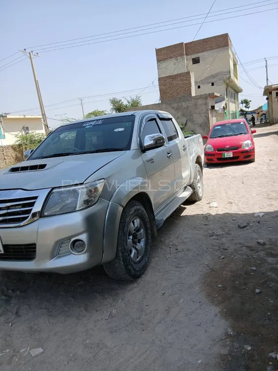 Toyota Hilux 2011 for Sale in D.G.Khan Image-1