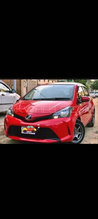 Toyota Vitz 2014 for Sale in Karachi Image-1