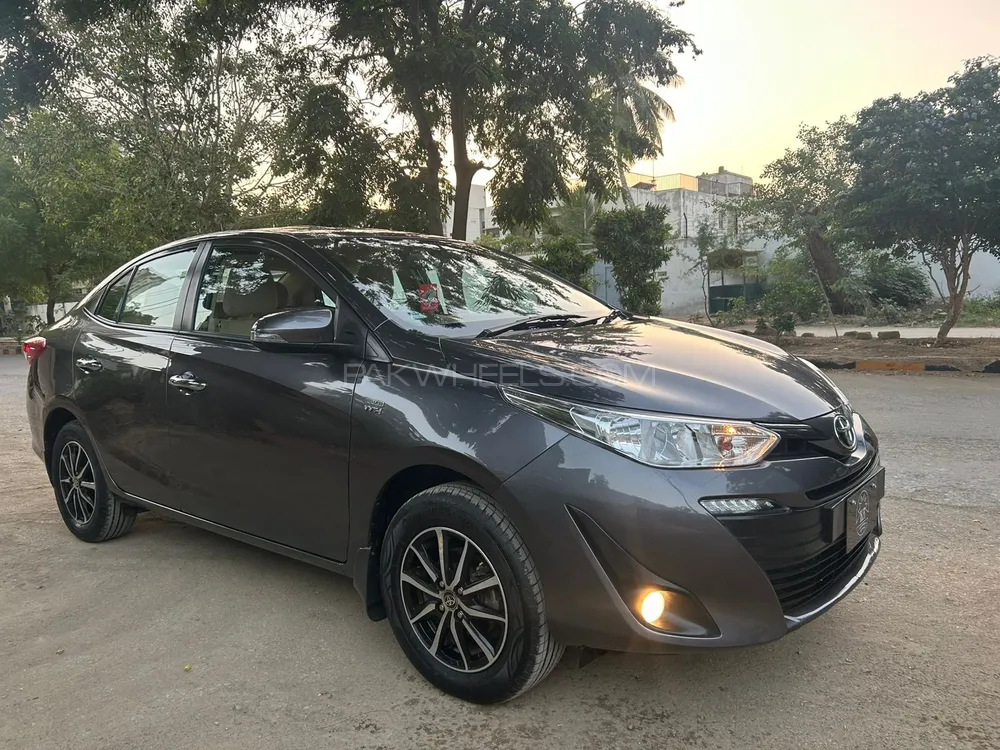 Toyota Yaris Sedan 2021 for Sale in Karachi Image-1