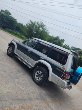 Mitsubishi Pajero Exceed Automatic 2.8D 1995