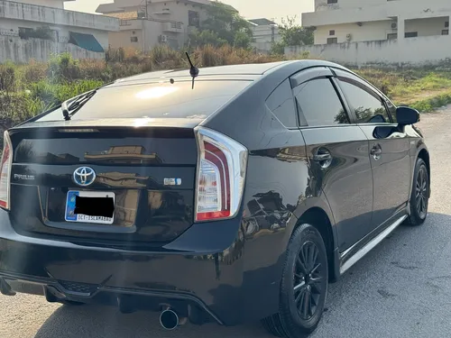 Toyota Prius S Touring Selection 1.8 2014