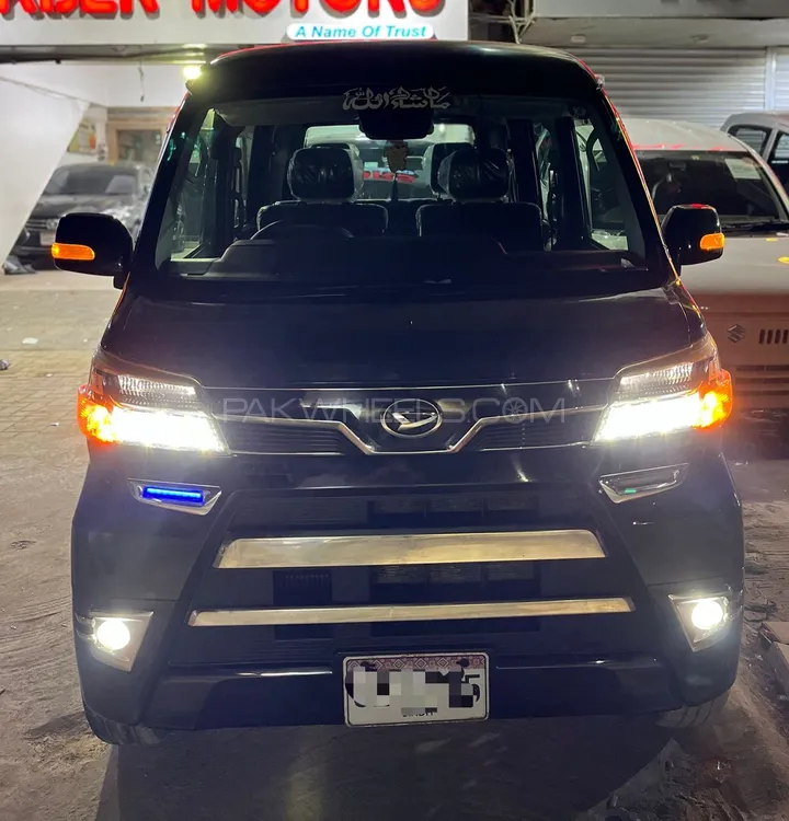 Daihatsu Atrai Wagon 2018 for Sale in Karachi Image-1