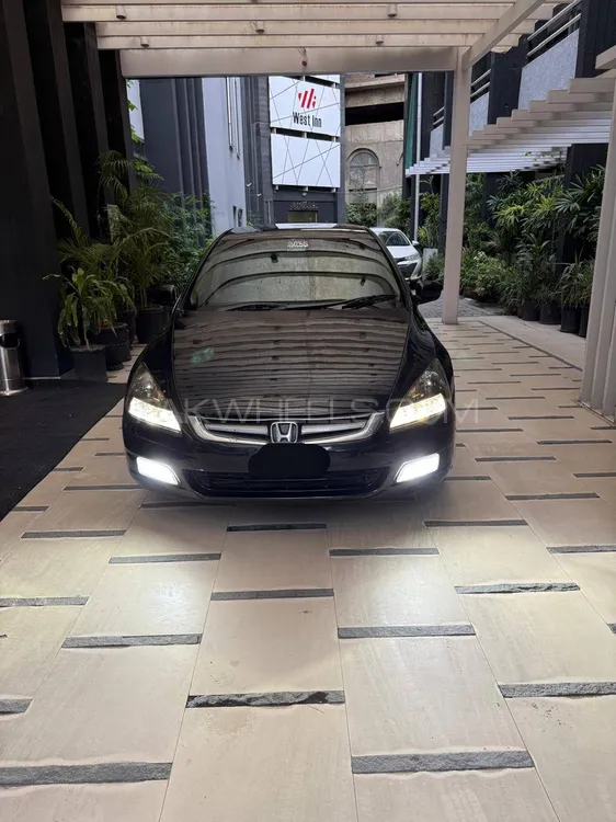 Honda Accord 2005 for Sale in Faisalabad Image-1