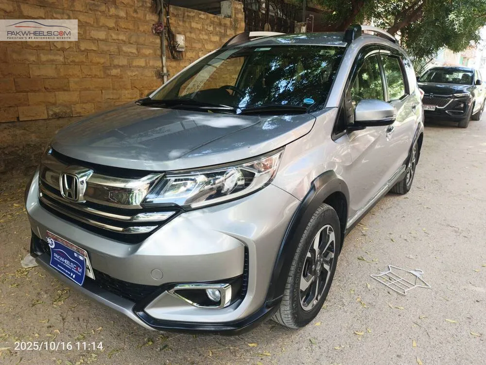 ہونڈا بی آر-وی 2022 for Sale in کراچی ہونڈا بی آر-وی 2022 for Sale in کراچی Image-3