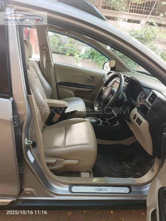 ہونڈا بی آر-وی 2022 for Sale in کراچی ہونڈا بی آر-وی 2022 for Sale in کراچی Image-10