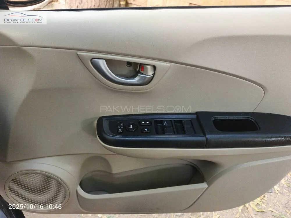 ہونڈا بی آر-وی 2022 for Sale in کراچی ہونڈا بی آر-وی 2022 for Sale in کراچی Image-12