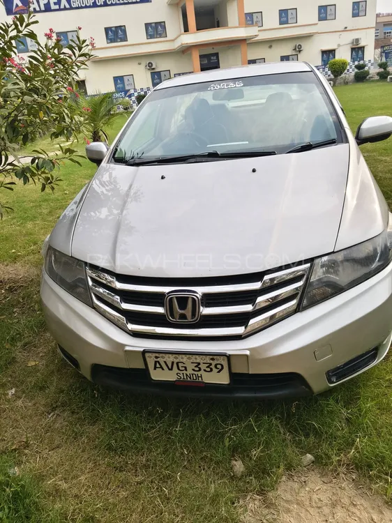 Honda City 2011 for Sale in Okara Image-1