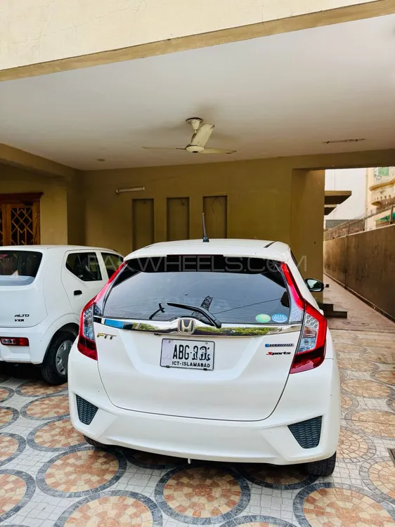 Honda Fit 2013 for Sale in Multan Honda Fit 2013 for Sale in Multan Image-4