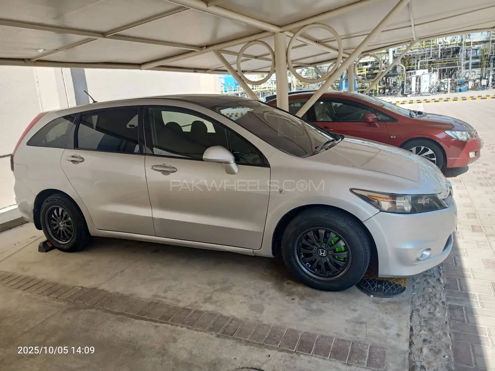 Honda Stream 2006 for Sale in Rahim Yar Khan Honda Stream 2006 for Sale in Rahim Yar Khan Image-7