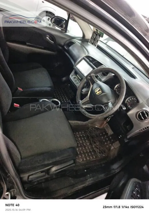 ہونڈا اسٹریم 2007 for Sale in پشاور ہونڈا اسٹریم 2007 for Sale in پشاور Image-10