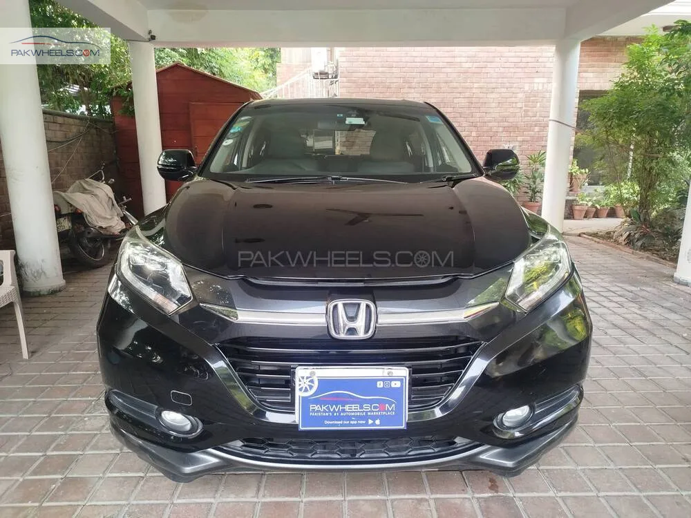 Honda Vezel 2014 for Sale in Lahore Image-1