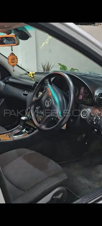 Mercedes Benz C Class 2004 for Sale in Peshawar Image-1