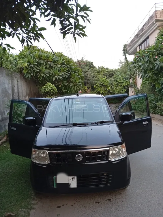 نسان اوٹی 2011 for Sale in لاہور نسان اوٹی 2011 for Sale in لاہور Image-3