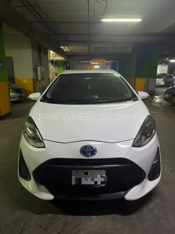 Toyota Aqua 2018 for Sale in Lahore Image-1