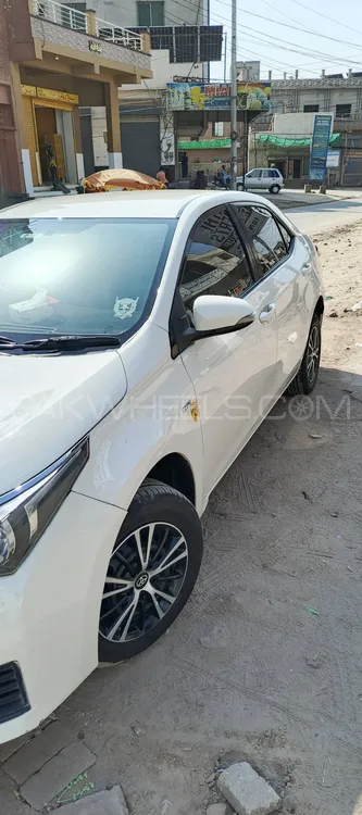 Toyota Corolla 2015 for Sale in Multan Image-1