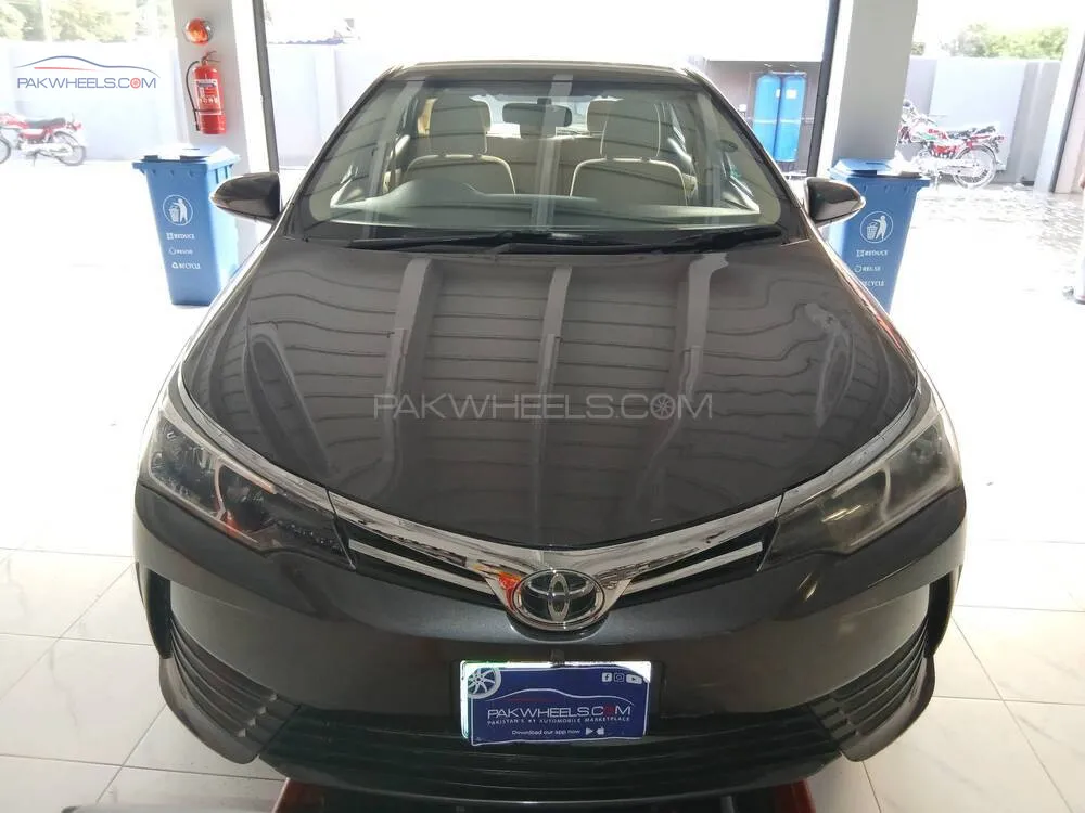 Toyota Corolla 2017 for Sale in Lahore Image-1