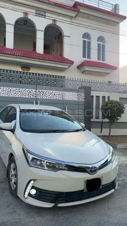 Toyota Corolla 2018 for Sale in Peshawar Image-1
