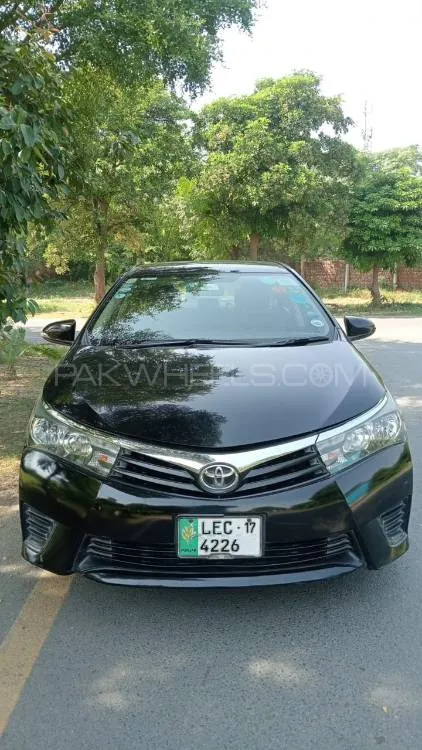 Toyota Corolla 2017 for Sale in Lahore Image-1