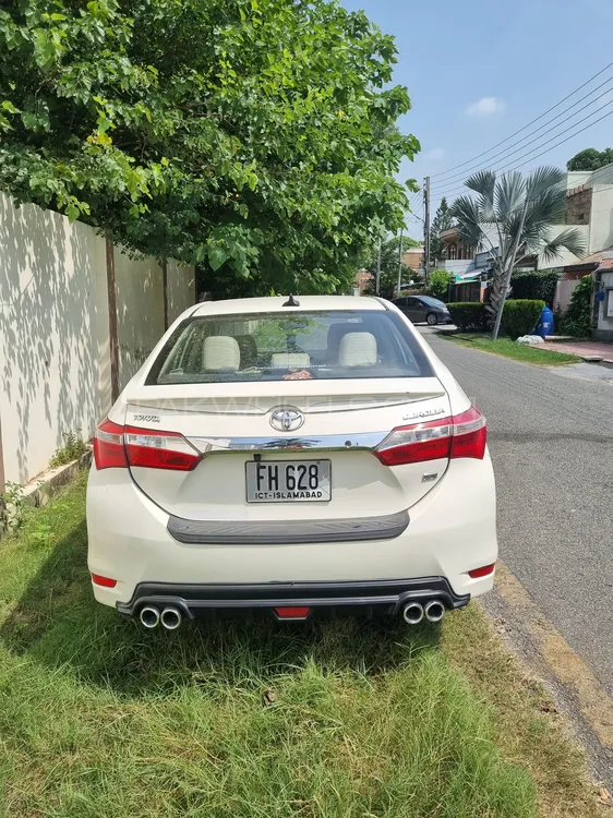 Toyota Corolla 2015 for Sale in Sialkot Image-1