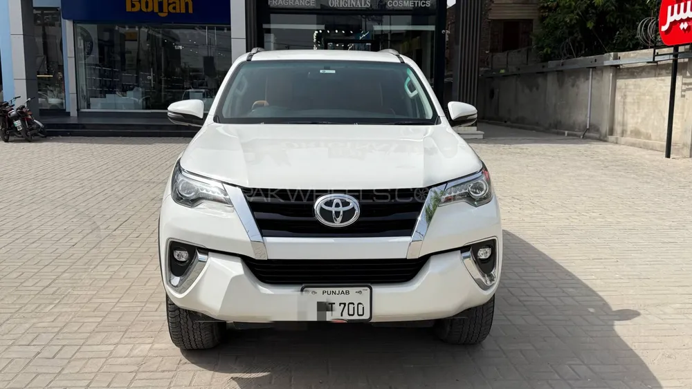 Toyota Fortuner 2021 for Sale in Multan Image-1