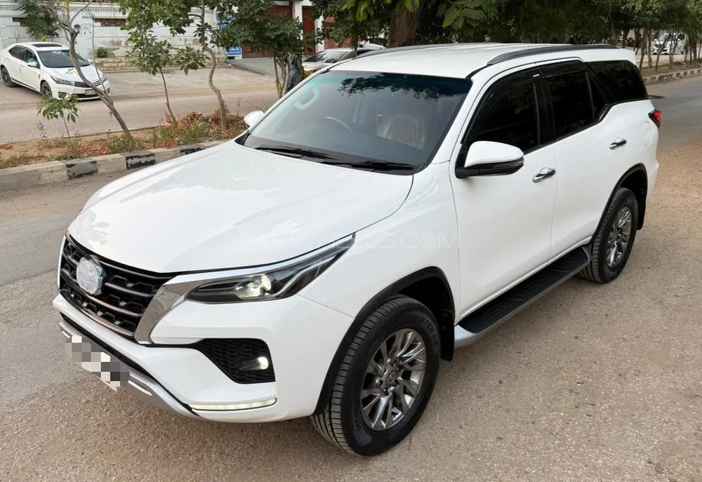 Toyota Fortuner 2021 for Sale in Karachi Toyota Fortuner 2021 for Sale in Karachi Image-8