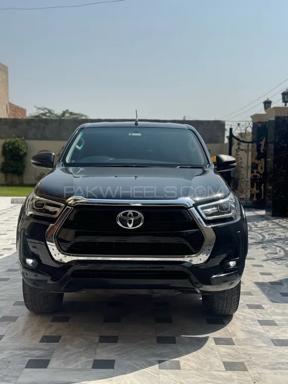 Toyota Hilux 2022 for Sale in Sargodha Image-1