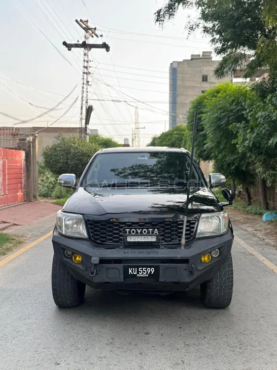 Toyota Hilux 2016 for Sale in Faisalabad Image-1