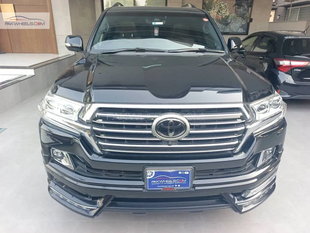 Toyota Land Cruiser 2018 for Sale in Lahore Toyota Land Cruiser 2018 for Sale in Lahore Image-1