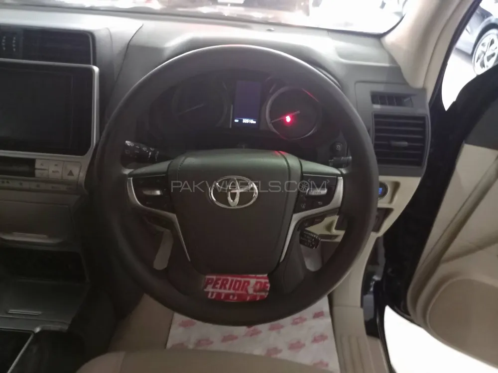 Toyota Prado 2020 for Sale in Lahore Toyota Prado 2020 for Sale in Lahore Image-6