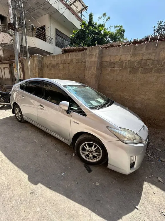 Toyota Prius 2011 for Sale in Karachi Image-1