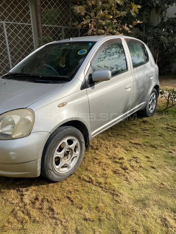 Toyota Vitz 2001 for Sale in Swabi Image-1