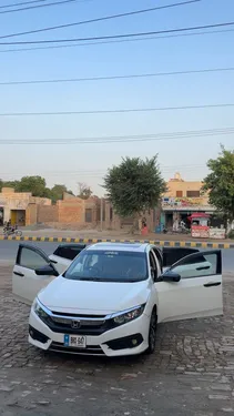 Honda Civic Oriel 1.8 i-VTEC CVT 2017