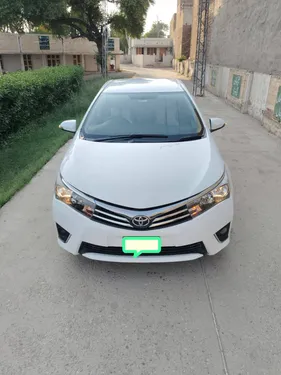 Toyota Corolla Altis Automatic 1.6 2015